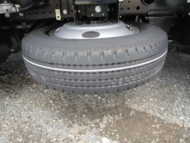 いすゞ エルフ 2RG-NJR88AT(2WD)の写真42