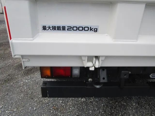 いすゞ エルフ 2RG-NJR88AT(2WD)の写真45