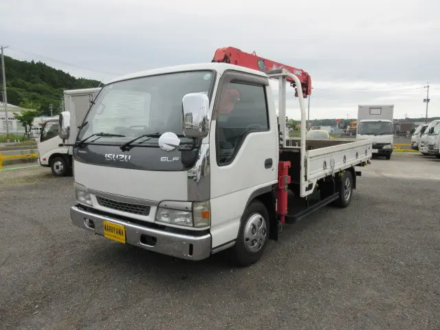 いすゞ エルフ KR-NPR81LR(2WD)の写真1