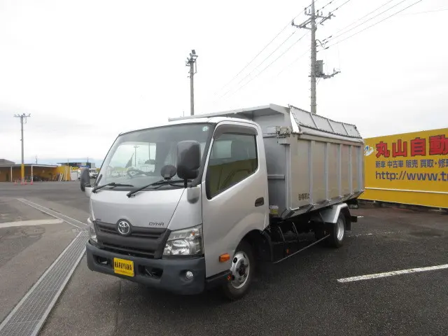 トヨタ ダイナ TKG-XZU775(4WD)の写真1