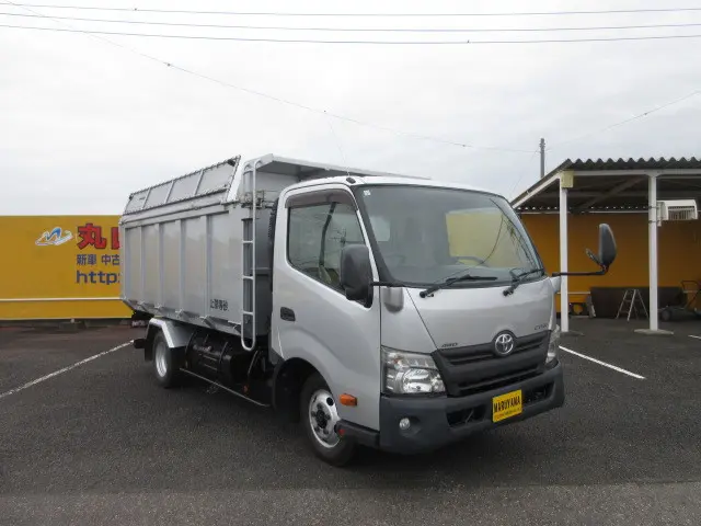 トヨタ ダイナ TKG-XZU775(4WD)の写真2