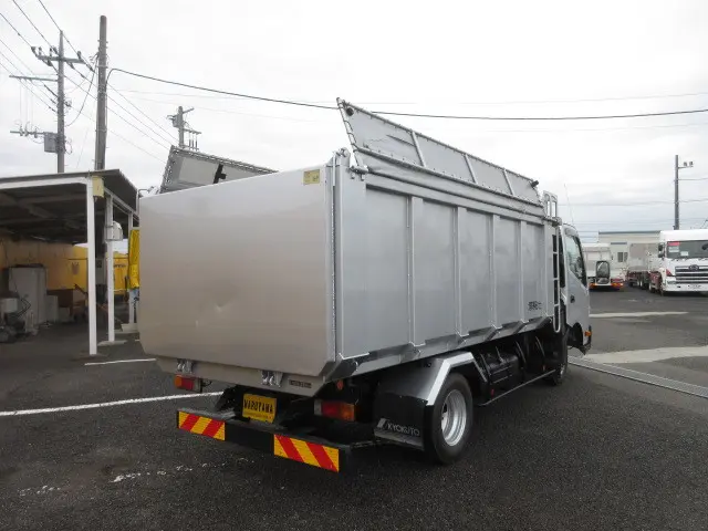 トヨタ ダイナ TKG-XZU775(4WD)の写真4