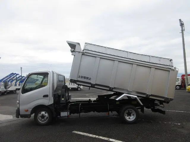 トヨタ ダイナ TKG-XZU775(4WD)の写真12