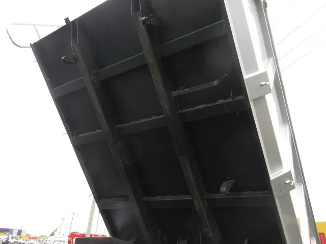 トヨタ ダイナ TKG-XZU775(4WD)の写真18