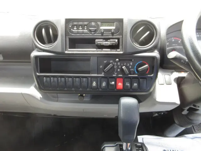 日野 デュトロ TPG-XZU605M(2WD)の写真13