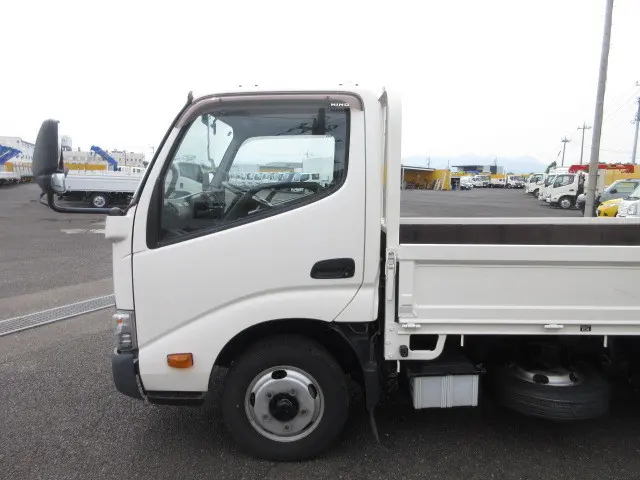 日野 デュトロ TPG-XZU605M(2WD)の写真31