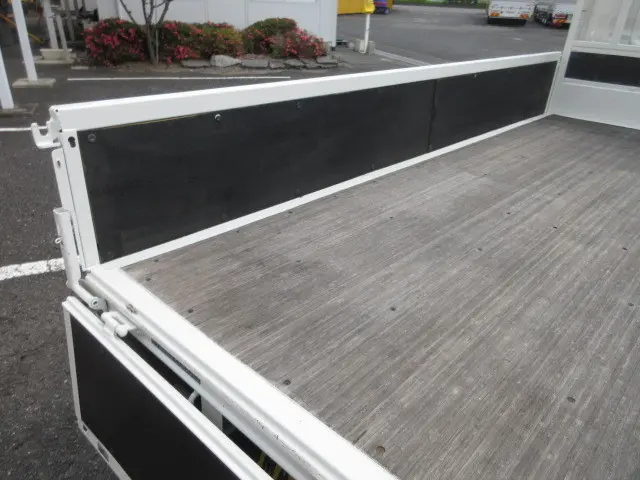 日野 デュトロ TPG-XZU605M(2WD)の写真40