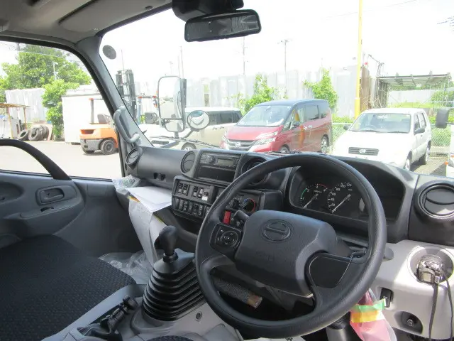 日野 デュトロ 2KG-XZU655M(2WD)の写真12