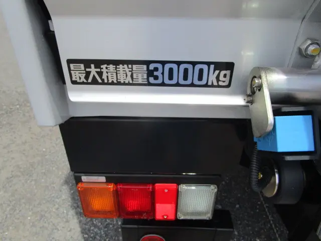 日野 デュトロ 2KG-XZU655M(2WD)の写真42