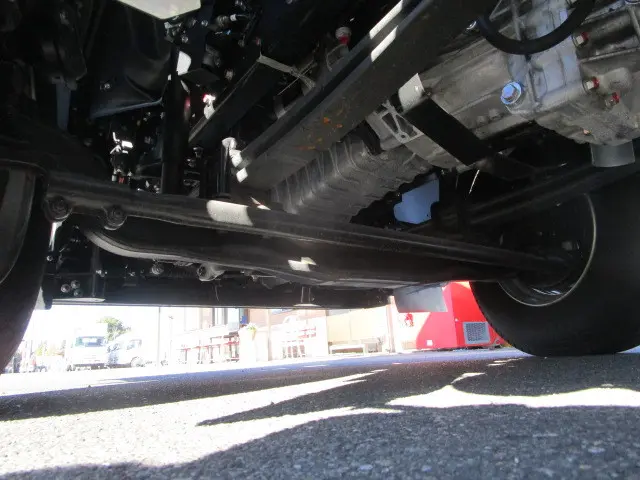 日野 プロフィア 2DG-FS1AJE(6x4)の写真24