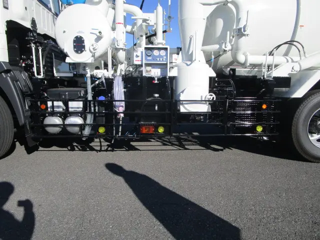 日野 プロフィア 2DG-FS1AJE(6x4)の写真32