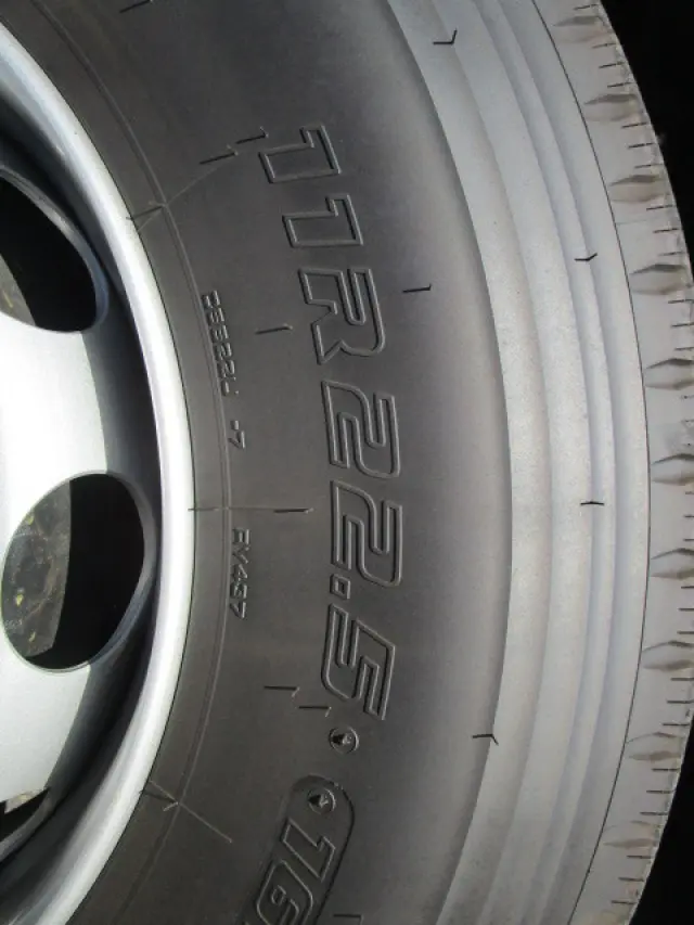 日野 プロフィア 2DG-FS1AJE(6x4)の写真43