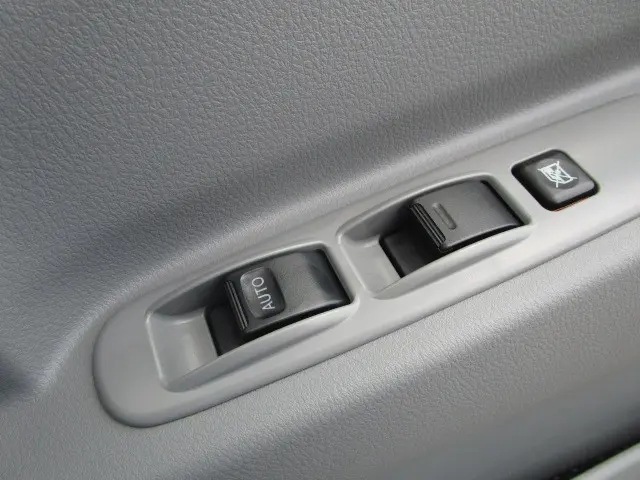 日野 デュトロ 2KG-XZU710M(2WD)の写真18