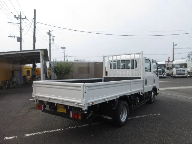 いすゞ エルフ 2RG-NMS88AN(4WD)の写真4