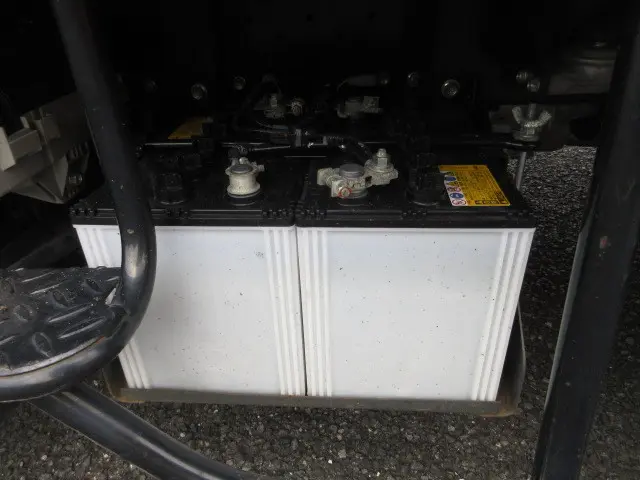 いすゞ エルフ 2RG-NMS88AN(4WD)の写真43