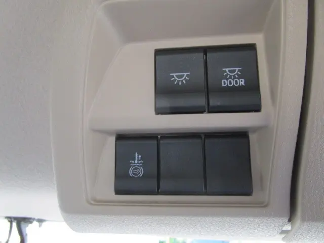 日野 レンジャー 2DG-GK2ABA(6x4)の写真15