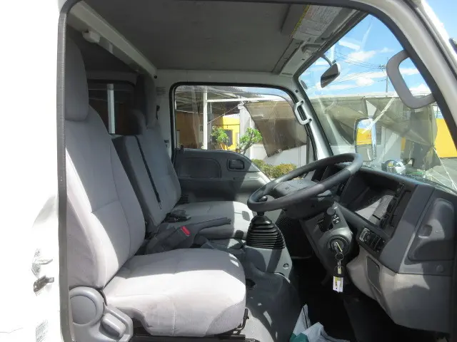 いすゞ エルフ TKG-NHS85A(4WD)の写真14