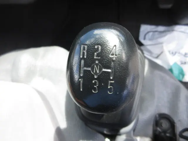 いすゞ エルフ TKG-NHS85A(4WD)の写真17