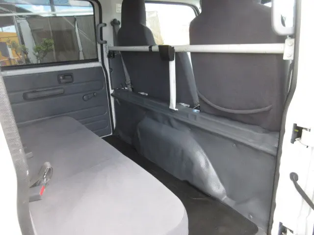 いすゞ エルフ TKG-NHS85A(4WD)の写真23