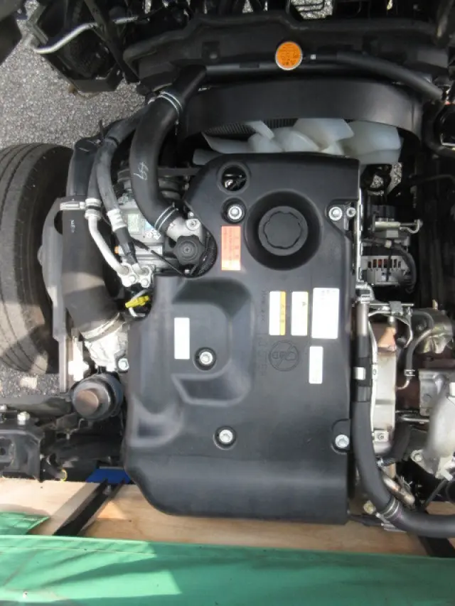 いすゞ エルフ TKG-NHS85A(4WD)の写真19