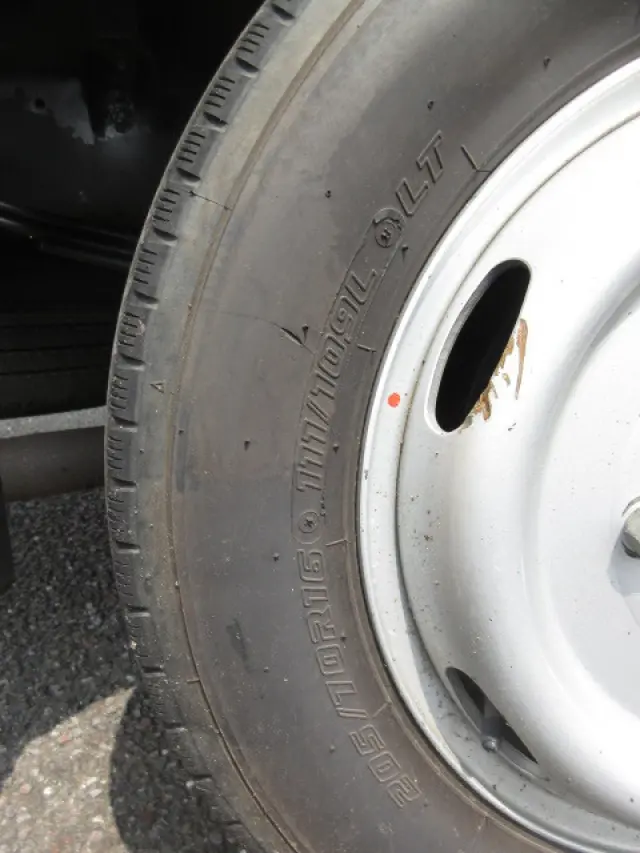 いすゞ エルフ TKG-NHS85A(4WD)の写真49