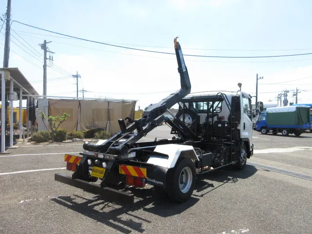 いすゞ フォワード 2RG-FRR90S2(2WD)の写真11