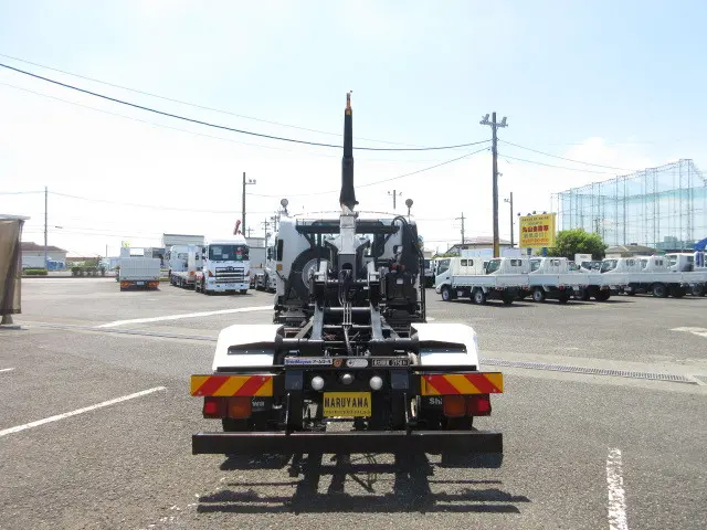 いすゞ フォワード 2RG-FRR90S2(2WD)の写真14