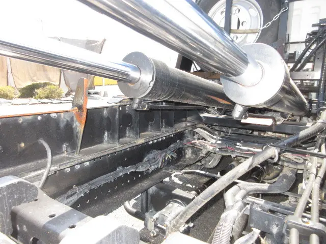 いすゞ フォワード 2RG-FRR90S2(2WD)の写真19