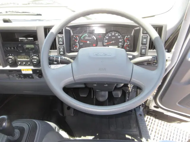 いすゞ フォワード 2RG-FRR90S2(2WD)の写真26