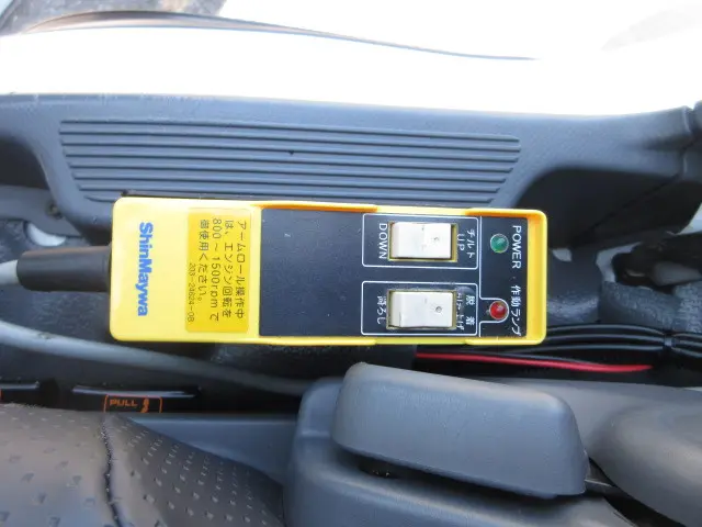 いすゞ フォワード 2RG-FRR90S2(2WD)の写真30