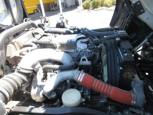 いすゞ フォワード 2RG-FRR90S2(2WD)の写真34