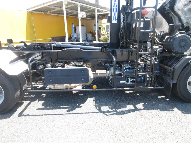 いすゞ フォワード 2RG-FRR90S2(2WD)の写真44