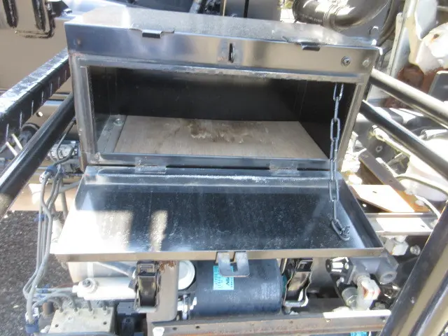 いすゞ フォワード 2RG-FRR90S2(2WD)の写真46