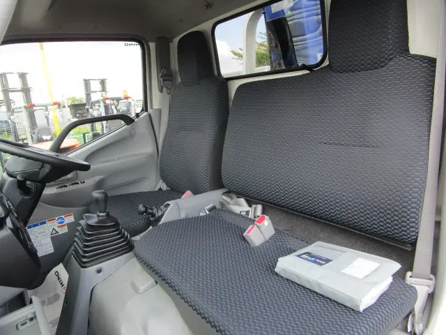 日野 デュトロ 2KG-XZU650F(2WD)の写真19