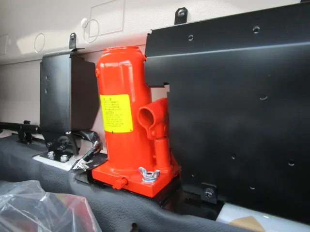 三菱 キャンター 2RG-FEAV0(2WD)の写真23