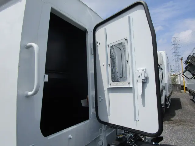 三菱 キャンター 2RG-FEAV0(2WD)の写真36