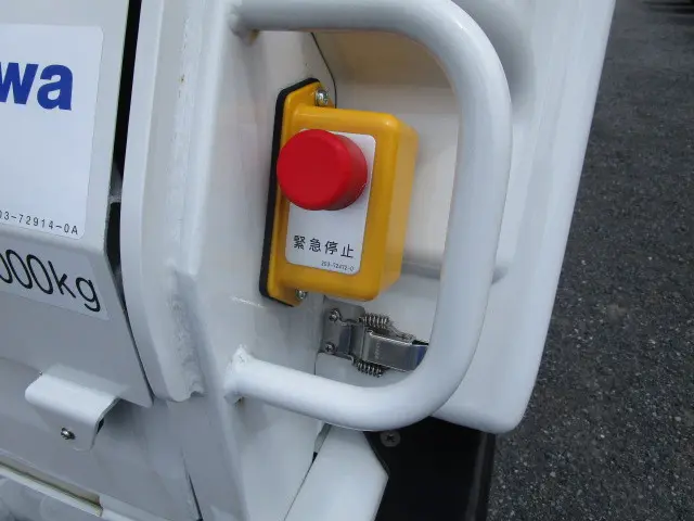 三菱 キャンター 2RG-FEAV0(2WD)の写真40