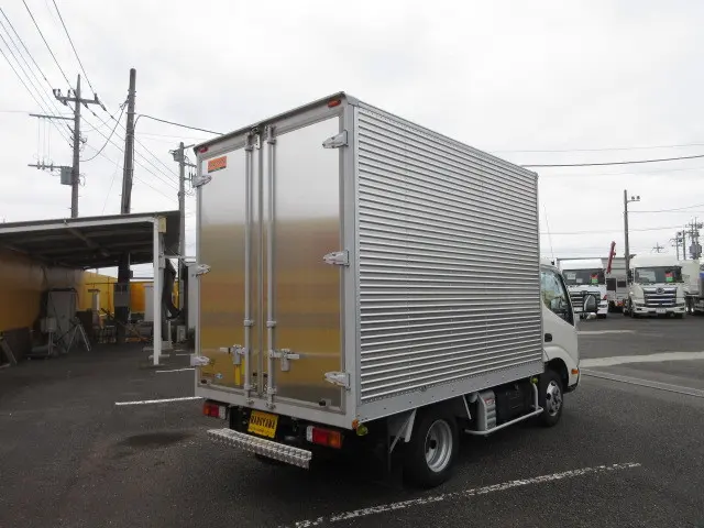 日野 デュトロ 2RG-XZC605M(2WD)の写真4