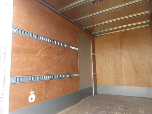 日野 デュトロ 2RG-XZC605M(2WD)の写真9