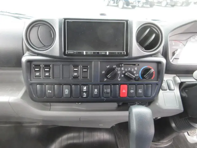 日野 デュトロ 2RG-XZC605M(2WD)の写真19