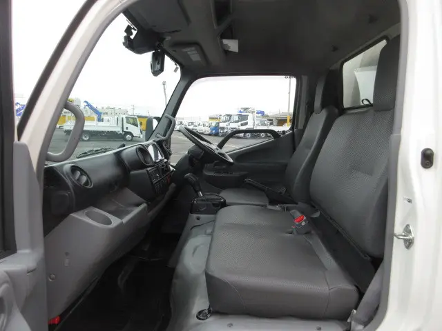 日野 デュトロ 2RG-XZC605M(2WD)の写真25