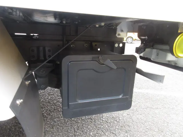 日野 デュトロ 2RG-XZC605M(2WD)の写真46