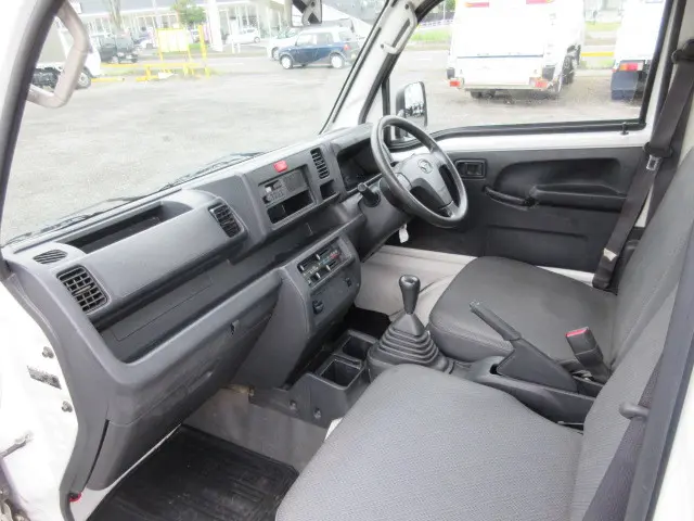 ダイハツ ハイゼットトラック EBD-S500P(2WD)の写真20