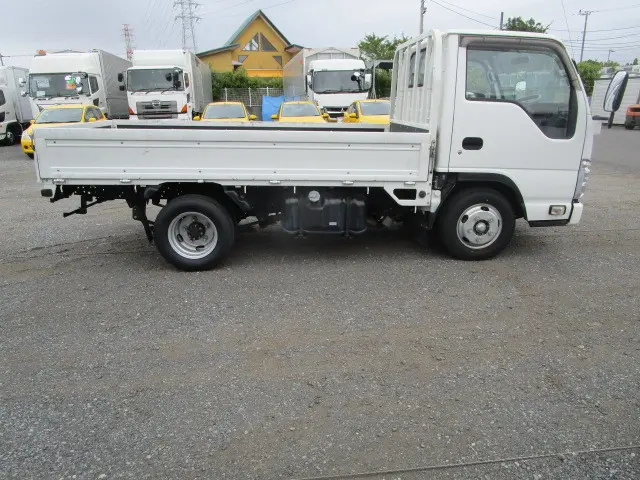 いすゞ エルフ TRG-NJR85A(2WD)の写真6