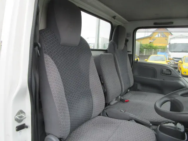 いすゞ エルフ TRG-NJR85A(2WD)の写真12