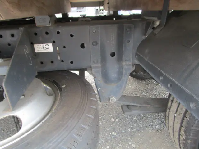 いすゞ エルフ TRG-NJR85A(2WD)の写真29