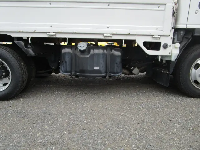 いすゞ エルフ TRG-NJR85A(2WD)の写真33