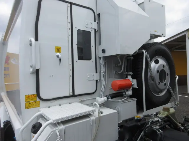 三菱 キャンター 2RG-FEAV0(2WD)の写真43