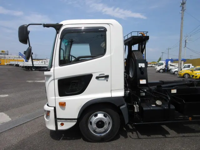 日野 レンジャー 2KG-FC2ABA(2WD)の写真41