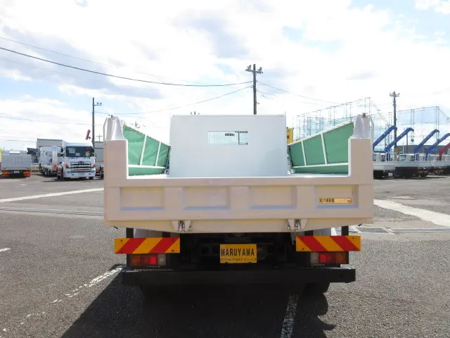 いすゞ フォワード 2RG-FRR90S1(2WD)の写真7